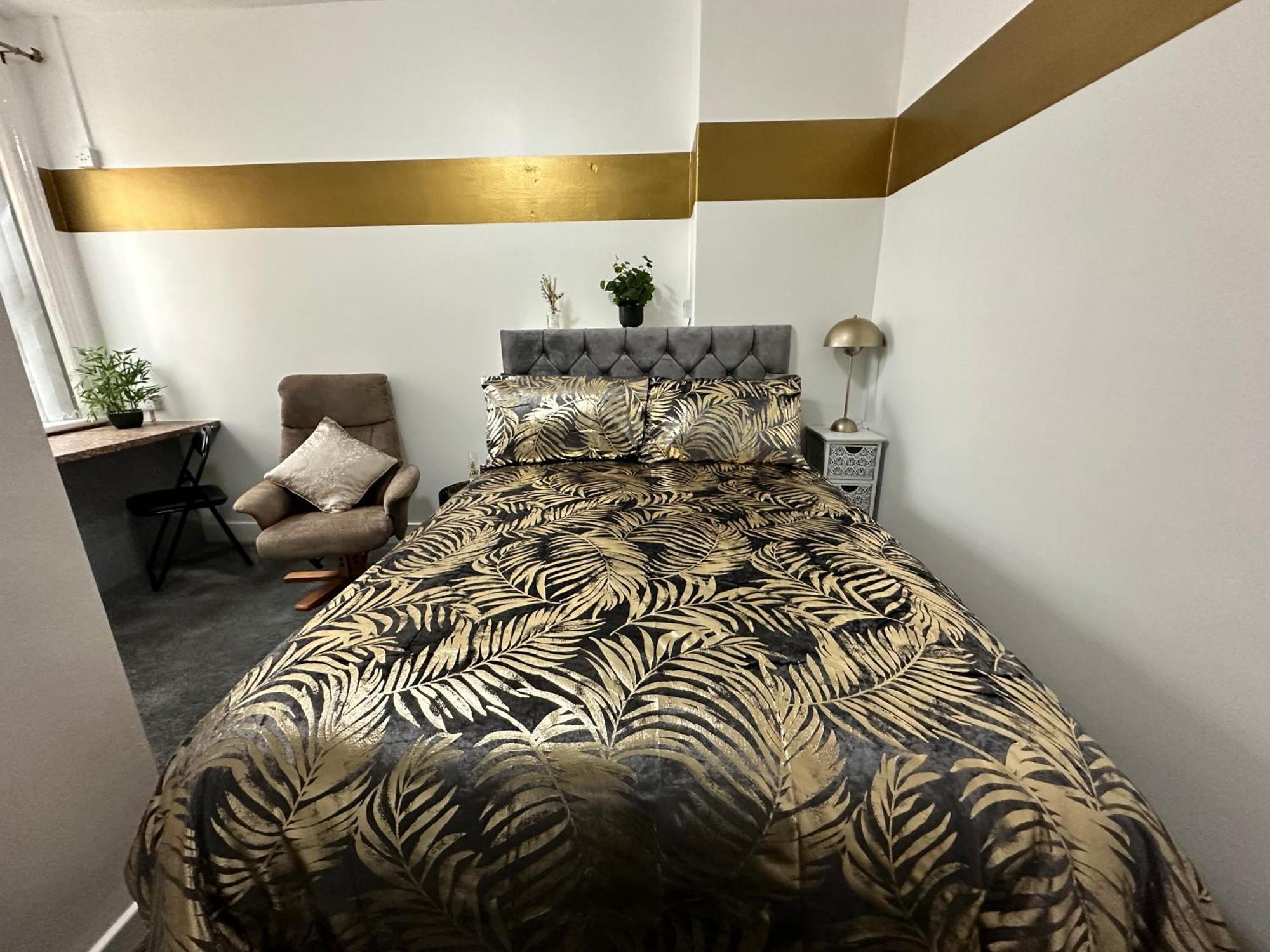 Pensión Runway - Minutes From Winter Gardens - Dog Friendly - Exceptionally Quiet - Very Close H&a Social Club (adults Only) Blackpool