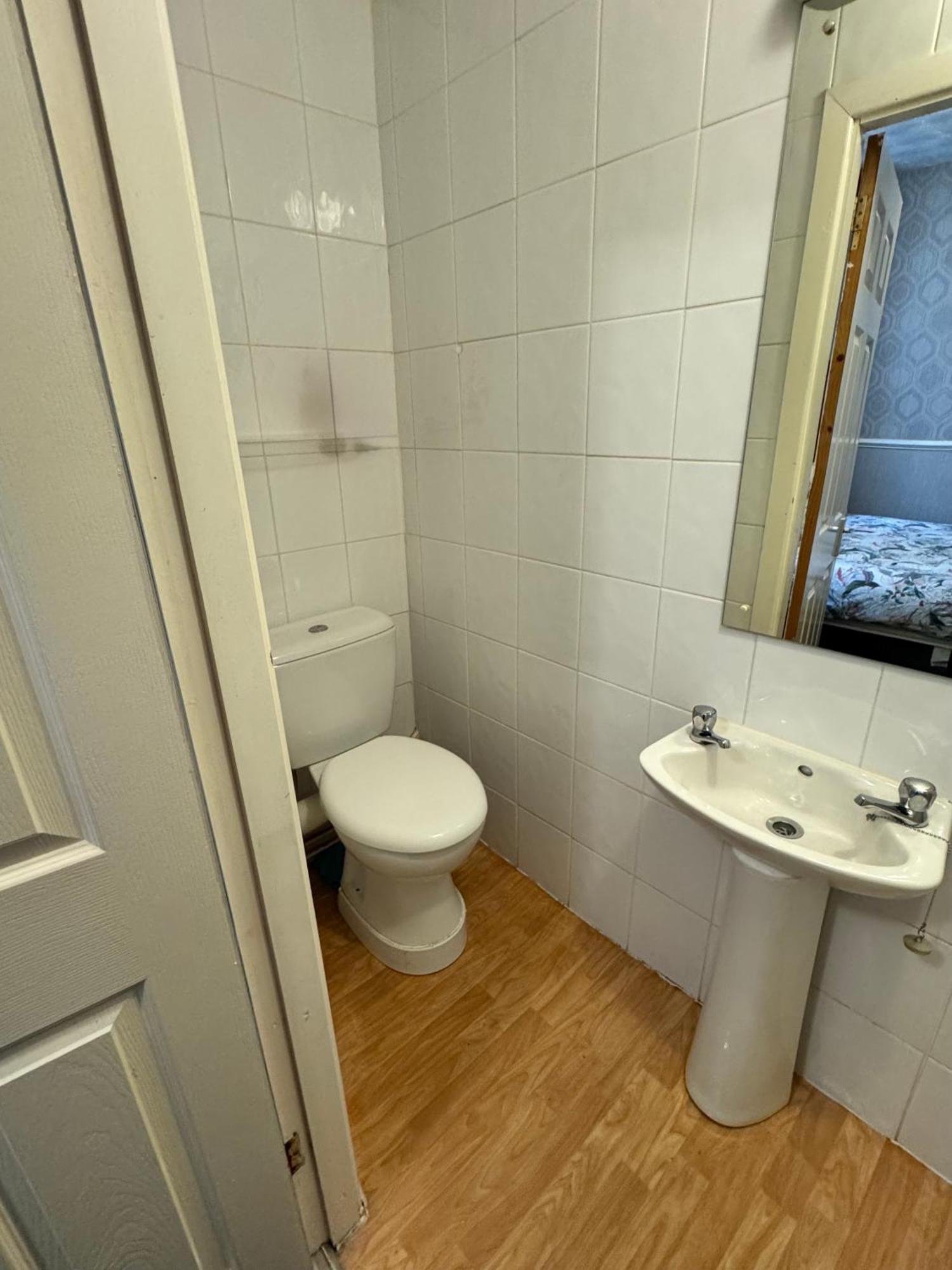 Runway - Minutes From Winter Gardens - Dog Friendly - Exceptionally Quiet - Very Close H&a Social Club (adults Only) Pensión Blackpool